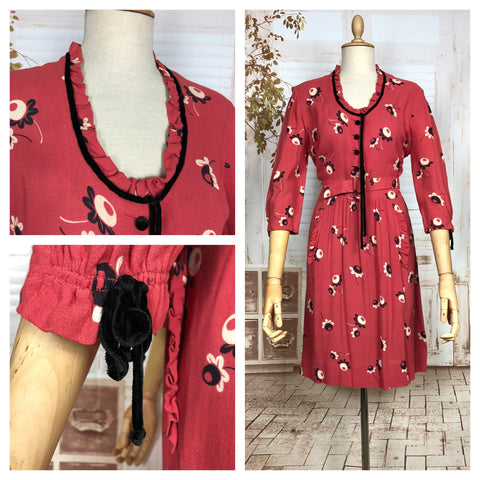 Gorgeous Original 1940s Vintage Red Novelty Floral Print Day Dress