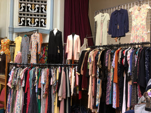How to Shop at Vintage Events