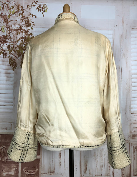 Wonderful Original 1940s Volup Vintage Cream Plaid Boucle Short Swing Jacket Coat