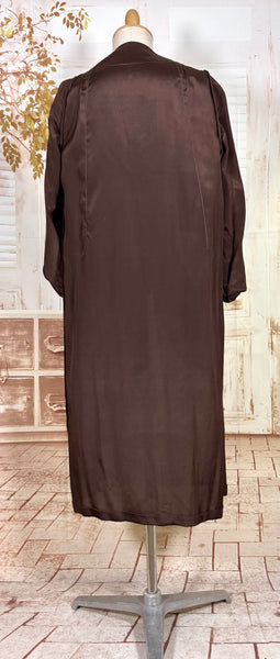 Exceptional 1930s Brown Caped Duster Coat