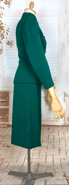 1940s Green Gabardine Suit with Scalloped Collar & Triple Button Details – Unlabelled Lilli Ann