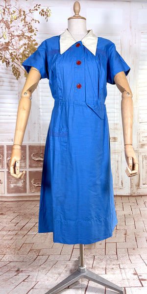 Vibrant Volup 1940s Cornflower Blue Day Dress with Ivory Collar