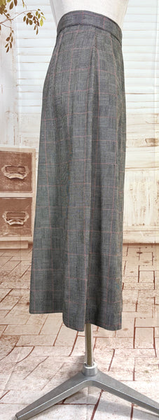 1940s Grey Checked Skirt Suit with Pink Overcheck & Button Detail