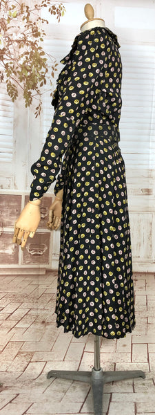 Wonderful Original 1940s Vintage Black And Mustard Yellow Novelty Print Dress