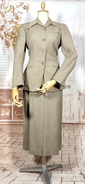 1940s Taupe Pinstripe Wool Skirt Suit – Spearpoint Collar Tailored Jacket