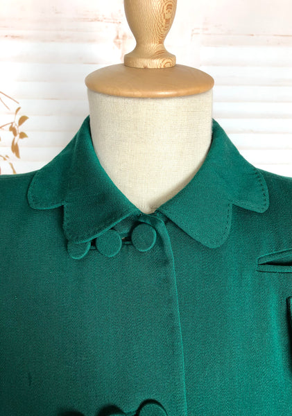 1940s Green Gabardine Suit with Scalloped Collar & Triple Button Details – Unlabelled Lilli Ann