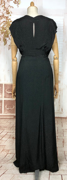 Stunning Original Late 1930s / Early 1940s Vintage Black And Gold Lamé Femme Fatale Evening Dress And Jacket