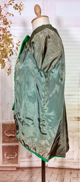 Exquisite Volup Kelly Green 1940s Swing Coat With Statement Sleeves By Best & Co