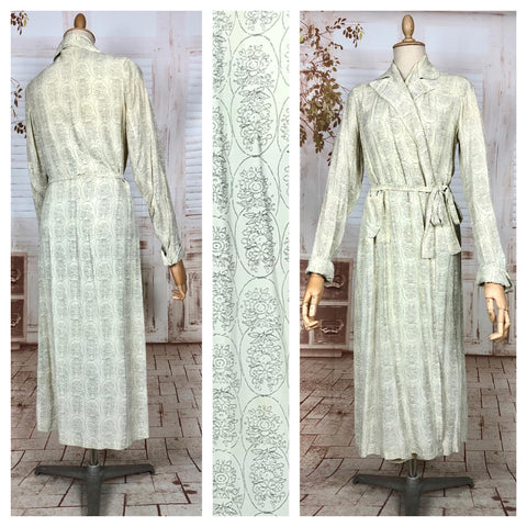 Original 1940s Vintage Cream Silk Novelty Print Dressing Gown Wedding Robe