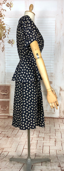Fabulous 1940s Vintage Rayon Print Summer Suit