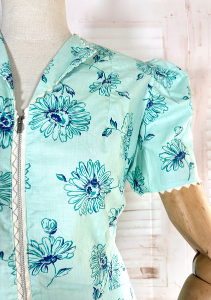 Late 1930s Early 1940s Volup Aqua Zip Front Day Dress