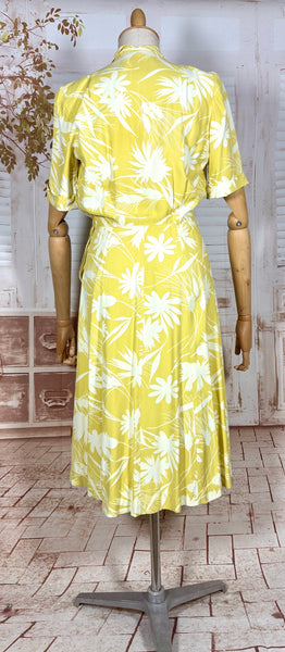 Stunning Chartreuse Abstract Floral Print 1940s Dress