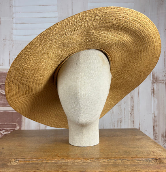 Huge Late 1930s / Early 1940s Straw Sun Hat