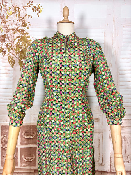 Spectacular Green Print 1930s Volup Dress with Bishop Sleeves