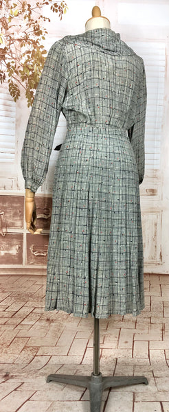 Unusual Late 1930s Vintage Grey Plaid Cold Rayon Dress With Bishop Sleeves