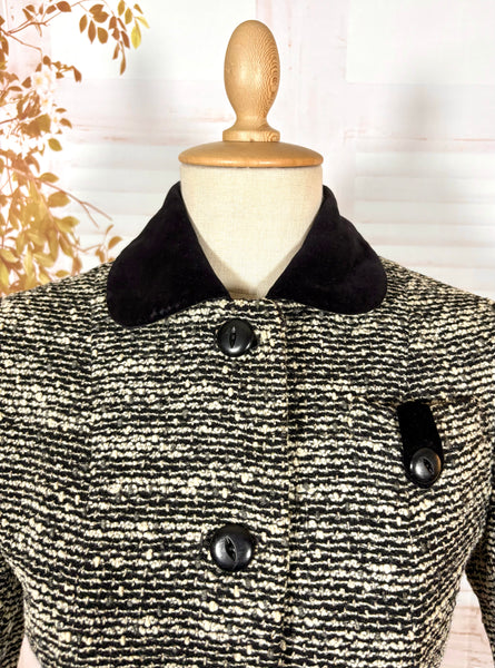 Late 1940s Black & Cream Bouclé Tweed Sports Blazer – Velvet Collar – Jancourt Petite Sports