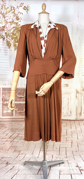 1940s Tan Crepe Day Dress With Printed Shirt Insert