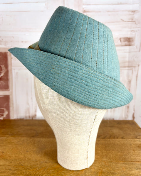 Rare Duck Egg Turquoise Late 1930s / Early 1940s Fedora With Hat Flash