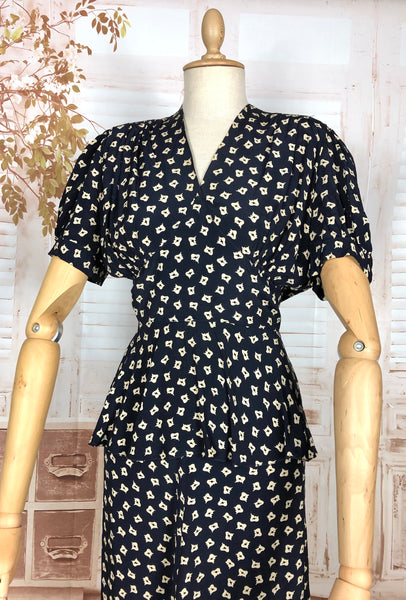 Fabulous 1940s Vintage Rayon Print Summer Suit