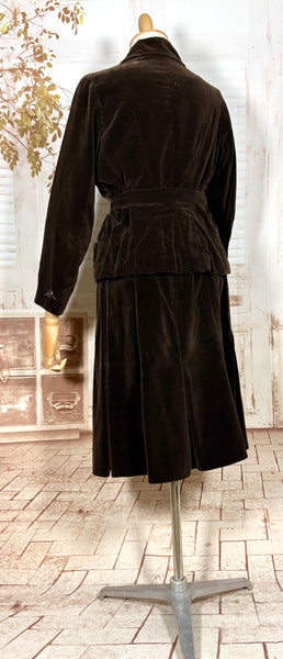 Unusual Chocolate Brown Velvet Late 1930s / Early 1940s Ski Sport Suit With Zip Front