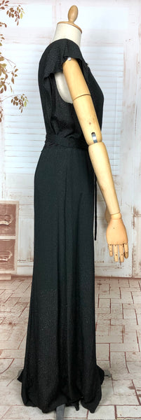 Stunning Original Late 1930s / Early 1940s Vintage Black And Gold Lamé Femme Fatale Evening Dress And Jacket