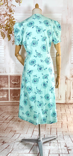 Late 1930s Early 1940s Volup Aqua Zip Front Day Dress