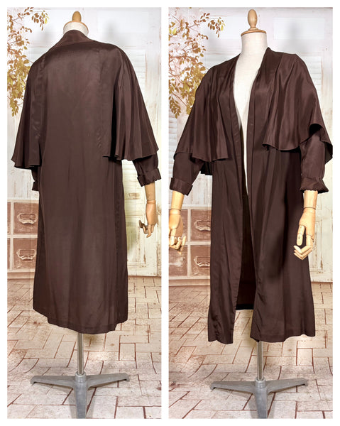 Exceptional 1930s Brown Caped Duster Coat