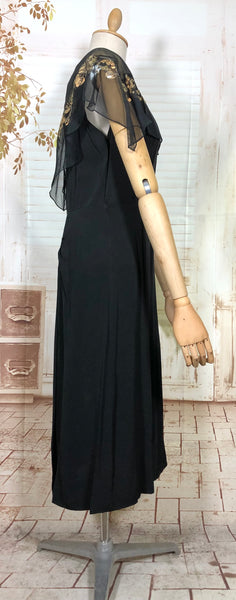 Exceptional Late 1930s / Early 1940s Caped Evening Dress