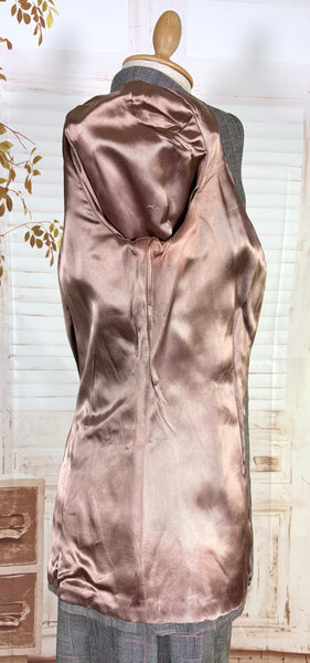 1940s Grey Checked Skirt Suit with Pink Overcheck & Button Detail