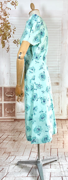 Late 1930s Early 1940s Volup Aqua Zip Front Day Dress