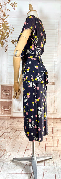 1940s Navy Cold Rayon Novelty Print Dress – Dancing Figures & Abstract Dot Print