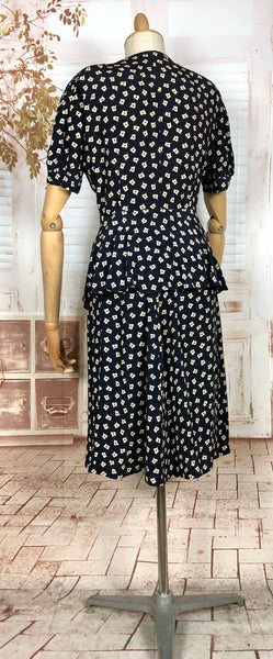 Fabulous 1940s Vintage Rayon Print Summer Suit