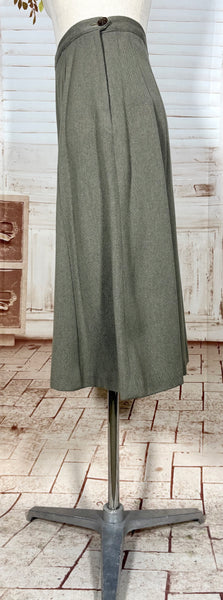 Late 1930s to Early 1940s Warm Grey Wool Skirt Suit – Fields of Milwaukee