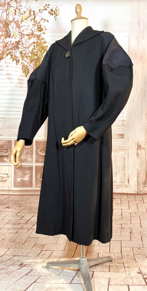 1940s Black Rayon Faille Volup Coat with Bishop Sleeves – Leslie Raymond, London