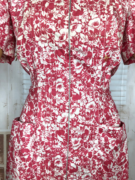 Wonderful Original 1940s Vintage Red And White Floral Print Zip Front Dress