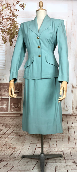 Insane Original 1940s Aqua Turquoise Summer Suit With Beautiful Buttons