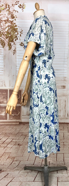 Wonderfully Vibrant Original 1940s Vintage Abstract Novelty Print Blue And White Rayon Dress