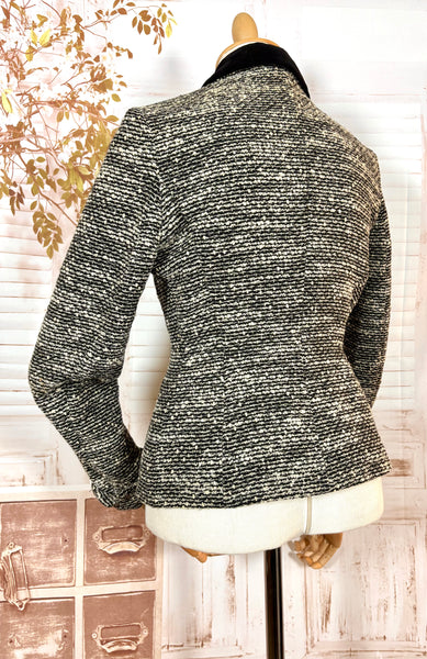 Late 1940s Black & Cream Bouclé Tweed Sports Blazer – Velvet Collar – Jancourt Petite Sports