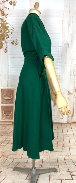 Stunning Emerald Green Volup Late 1940s / Early 1950s Wool Dress