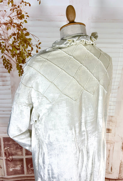 Exquisite Late 1920s / Early 1930s Off White Silk Velvet Opera Coat