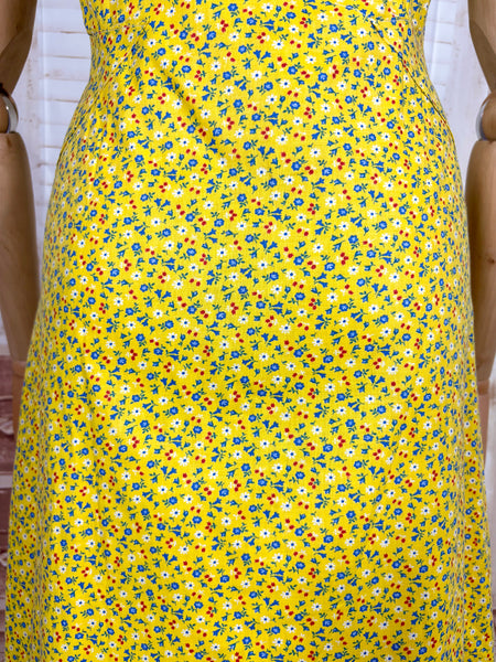 1940s Yellow Floral Zip Front Day Dress with Ric Rac Trim - Deadstock