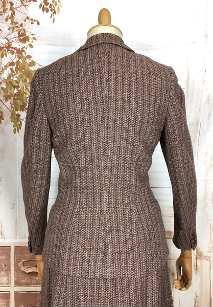 Beautiful 1940s Tweed Suit With V Pockets