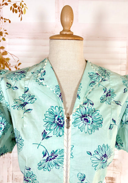Late 1930s Early 1940s Volup Aqua Zip Front Day Dress