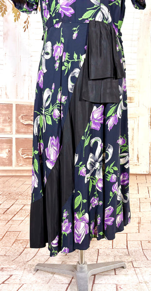 1940s Novelty Bow And Flower Print Dress