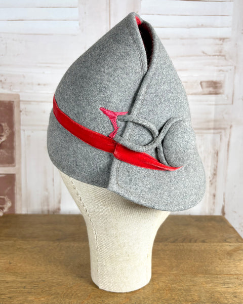 Unusual 1930s Grey And Red Felt Pixie Hat