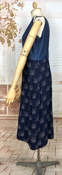 Fabulous Original Late 1930s Volup Vintage Navy Blue And White Abstract Print Dress And Jacket Set