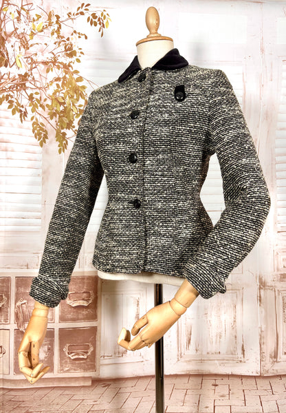 Late 1940s Black & Cream Bouclé Tweed Sports Blazer – Velvet Collar – Jancourt Petite Sports