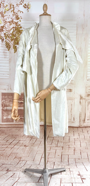 Exquisite Late 1920s / Early 1930s Off White Silk Velvet Opera Coat