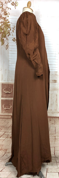 Exquisite Original 1930s Vintage Rust Brown Full Length Velvet Coat With Gigot Sleeves