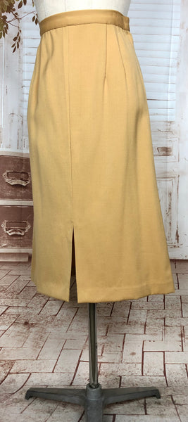 Incredible Mustard Yellow Original 1940s Vintage Double Breasted Skirt Suit